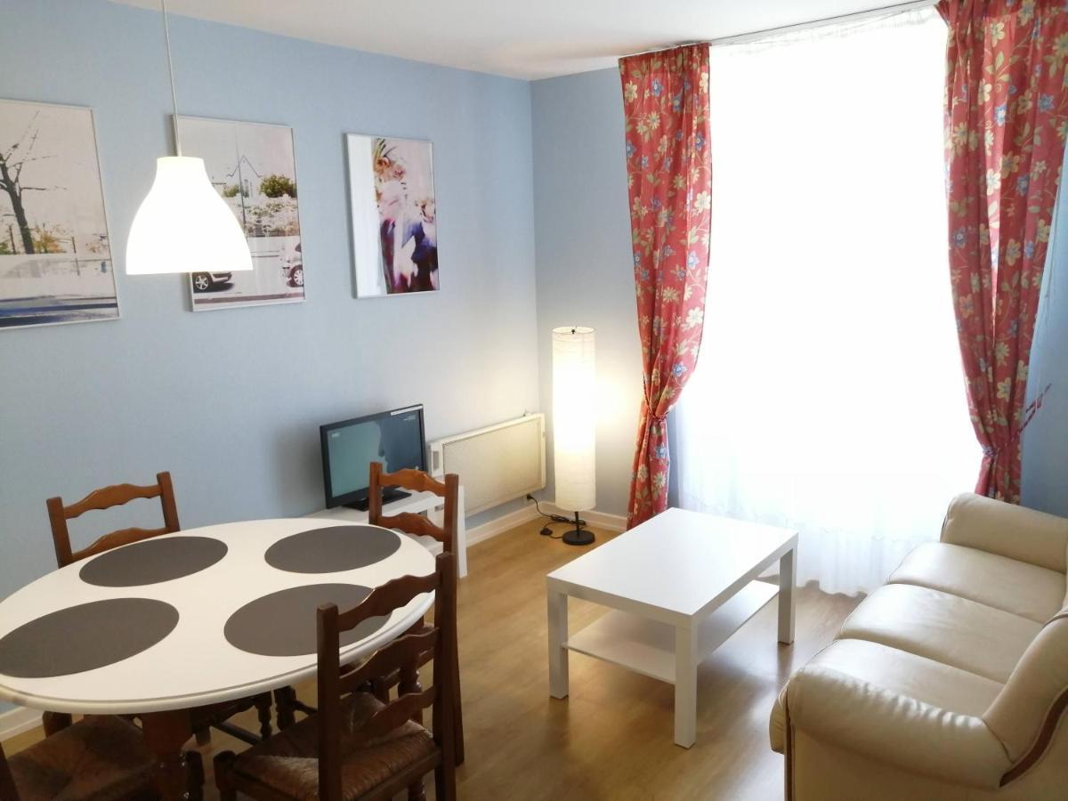Chez Gustou Lägenhet Chaudes-Aigues Exteriör bild