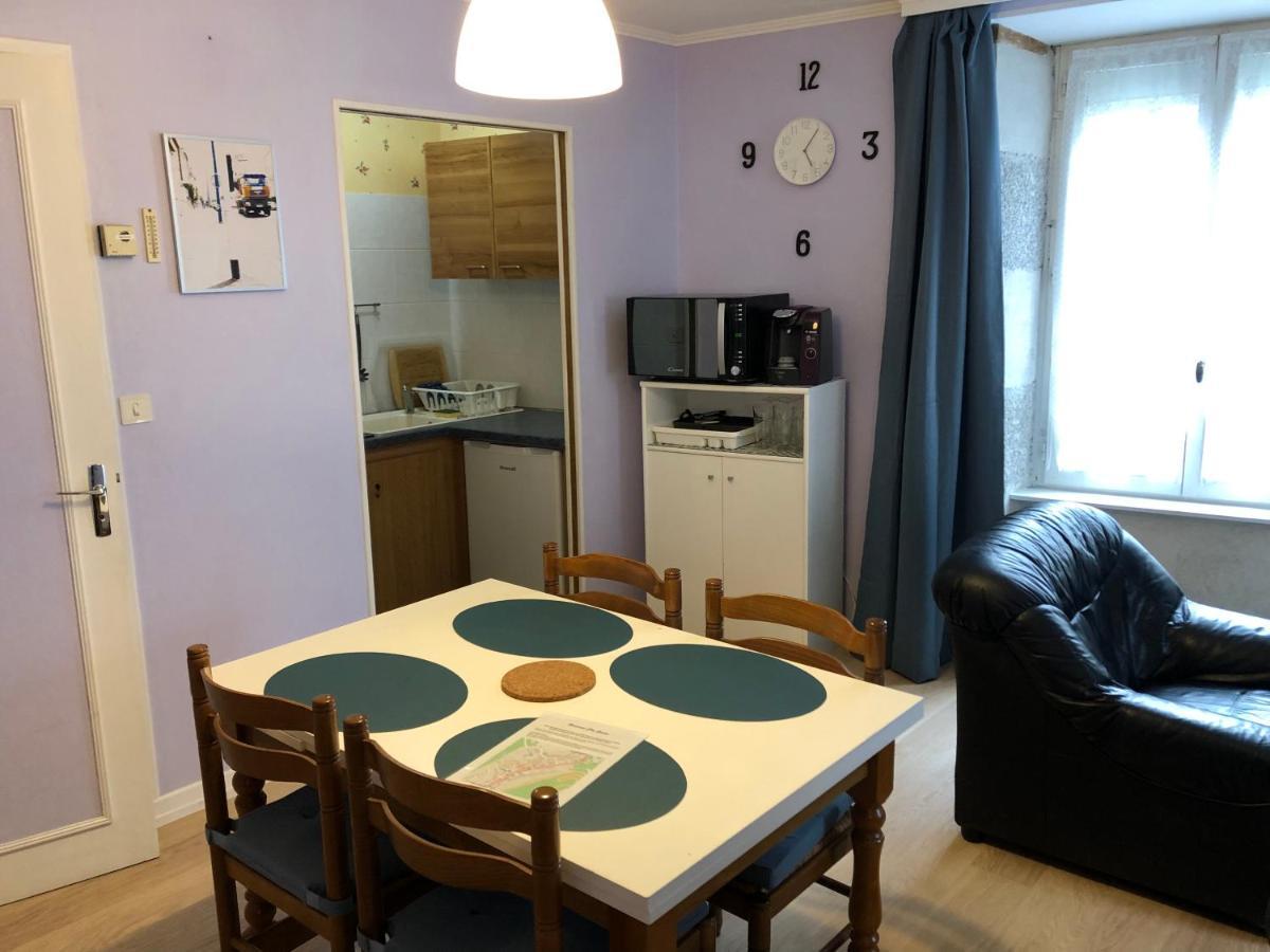 Chez Gustou Lägenhet Chaudes-Aigues Exteriör bild